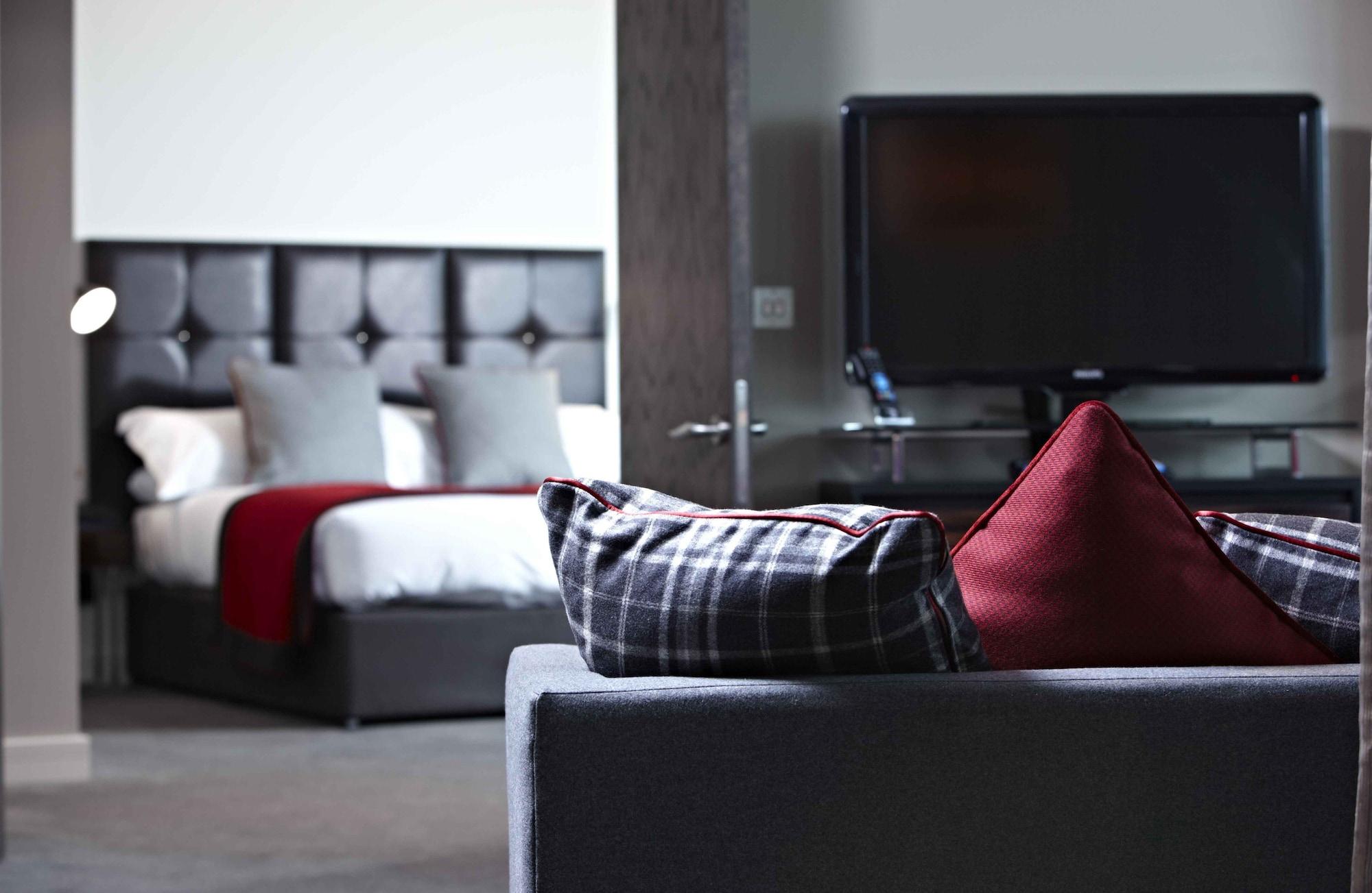 Brooklands Hotel & Spa Weybridge Eksteriør bilde