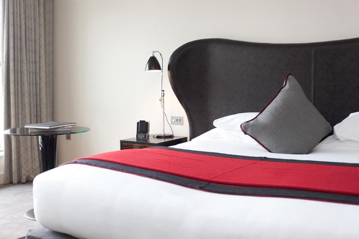 Brooklands Hotel & Spa Weybridge Eksteriør bilde