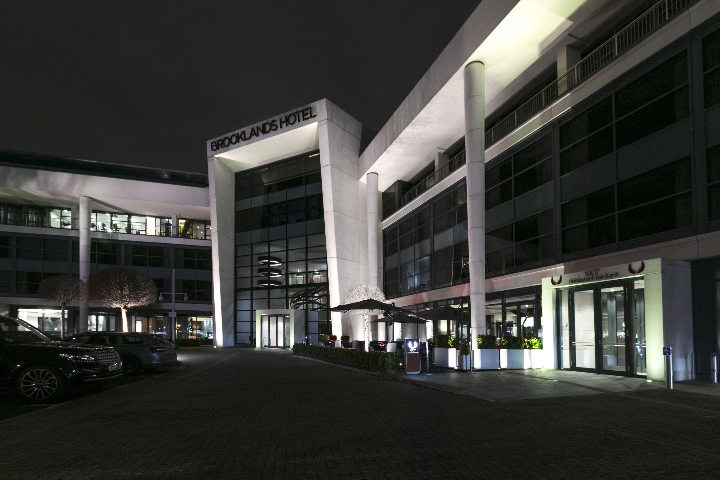 Brooklands Hotel & Spa Weybridge Eksteriør bilde